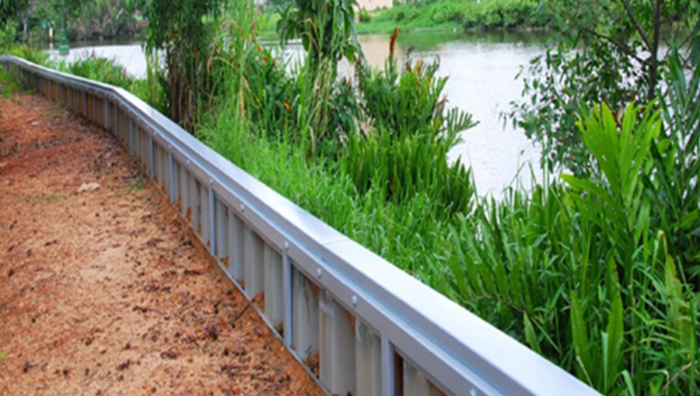 how much does vinyl sheet piling cost